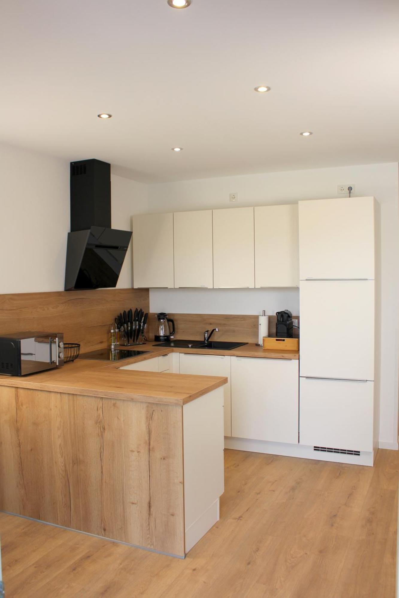 Ada4, Apartment Mit Kueche, Badewanne, Balkon, Terrasse, Parkplatz Am Haus, Ruhig Gelegen Кульмбах Экстерьер фото
