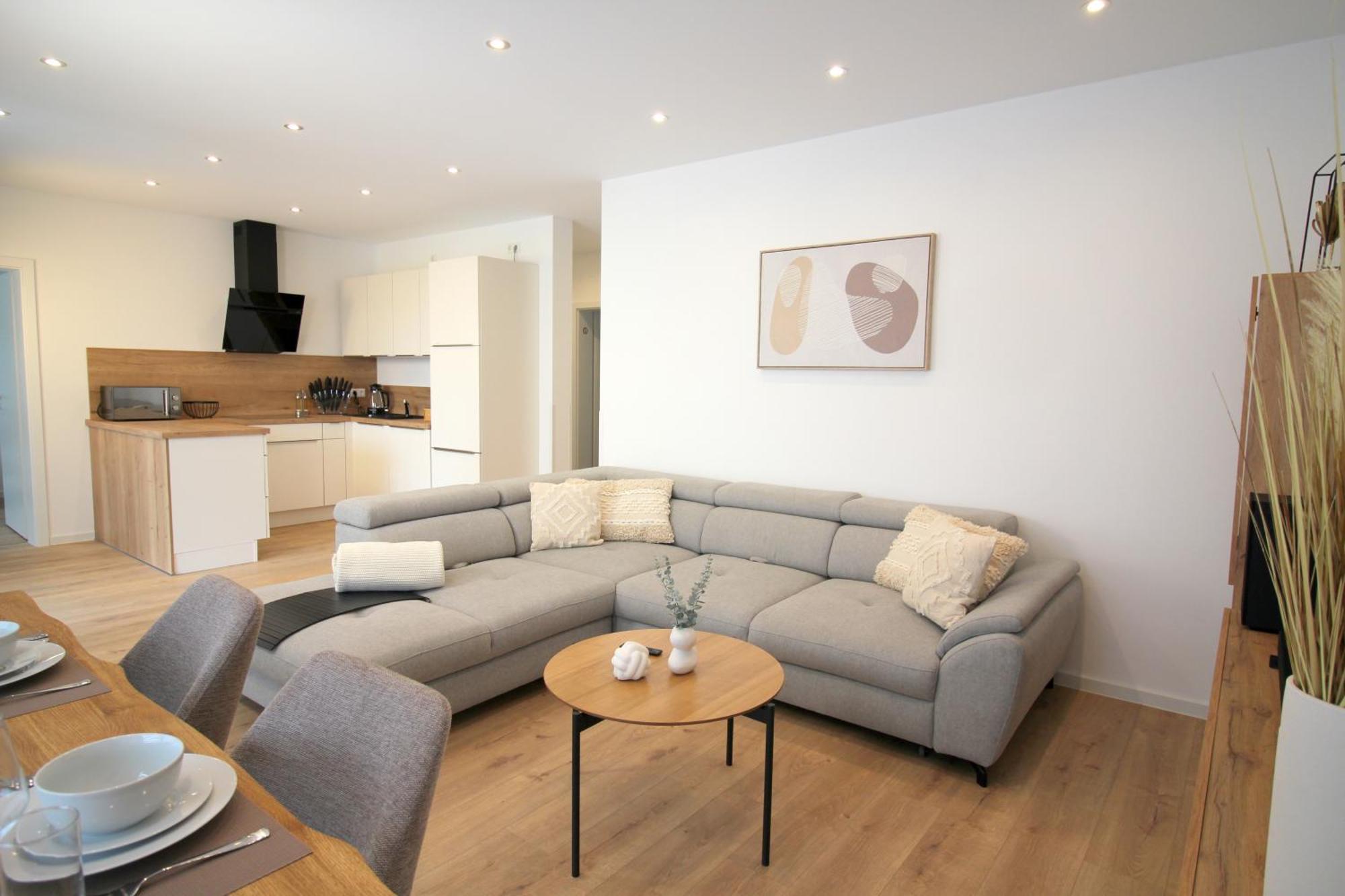 Ada4, Apartment Mit Kueche, Badewanne, Balkon, Terrasse, Parkplatz Am Haus, Ruhig Gelegen Кульмбах Экстерьер фото