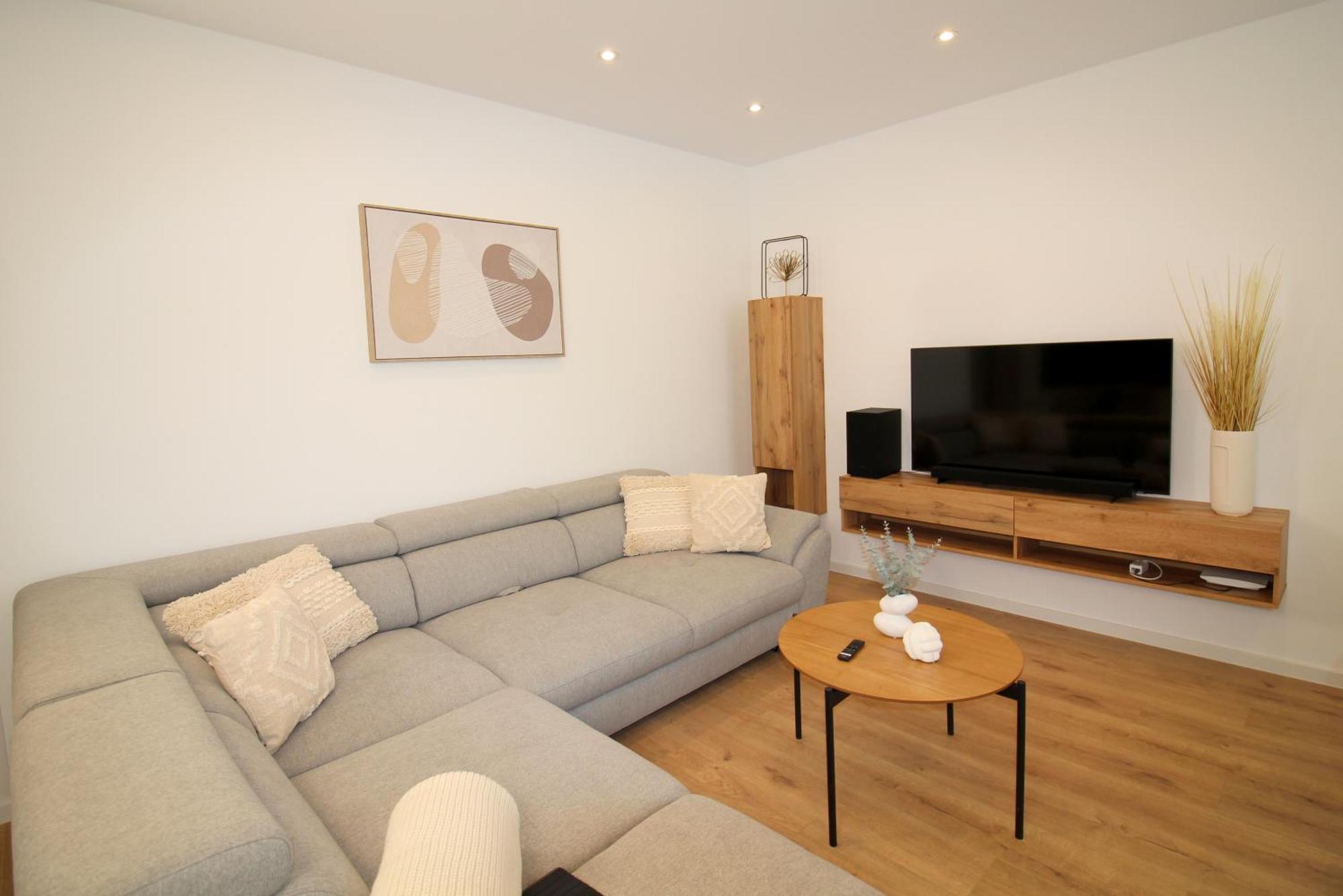 Ada4, Apartment Mit Kueche, Badewanne, Balkon, Terrasse, Parkplatz Am Haus, Ruhig Gelegen Кульмбах Экстерьер фото