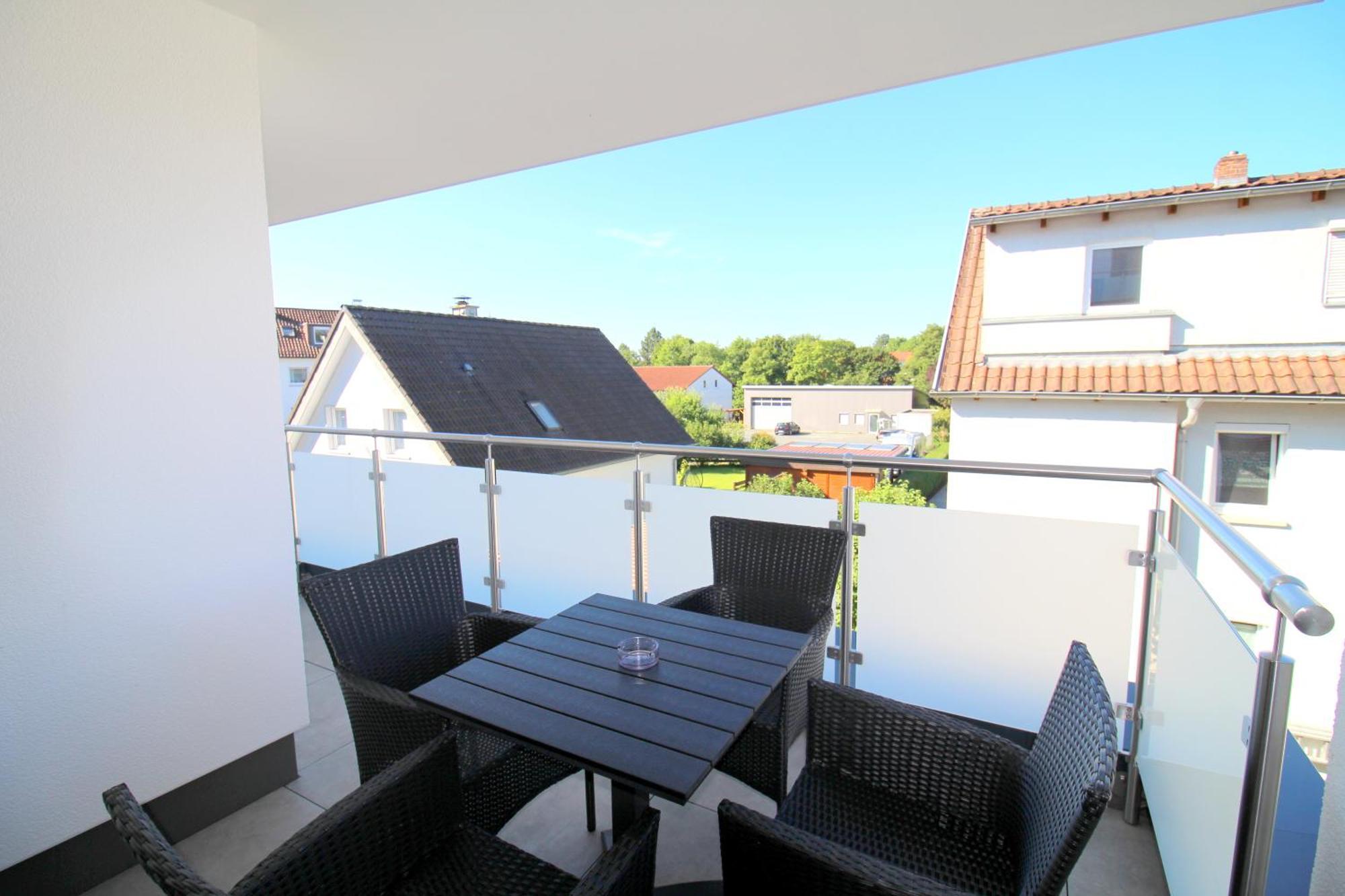 Ada4, Apartment Mit Kueche, Badewanne, Balkon, Terrasse, Parkplatz Am Haus, Ruhig Gelegen Кульмбах Экстерьер фото
